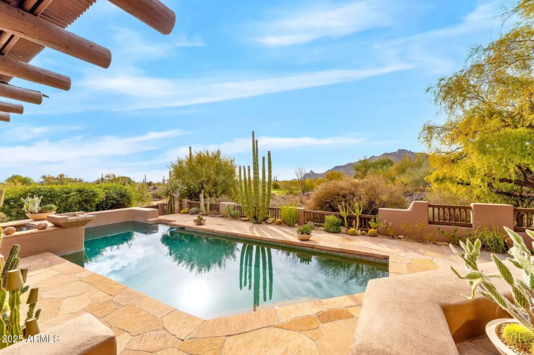 Real Estate Picture 13