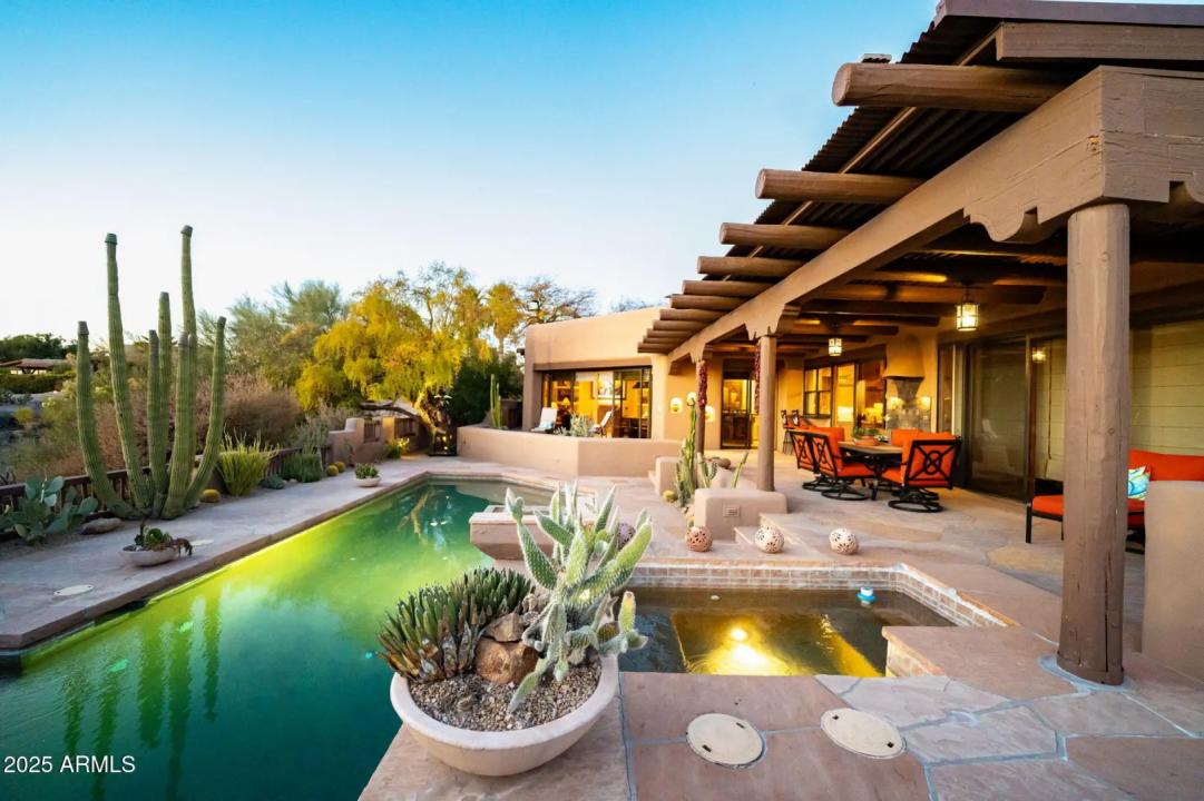 Real Estate Picture 18