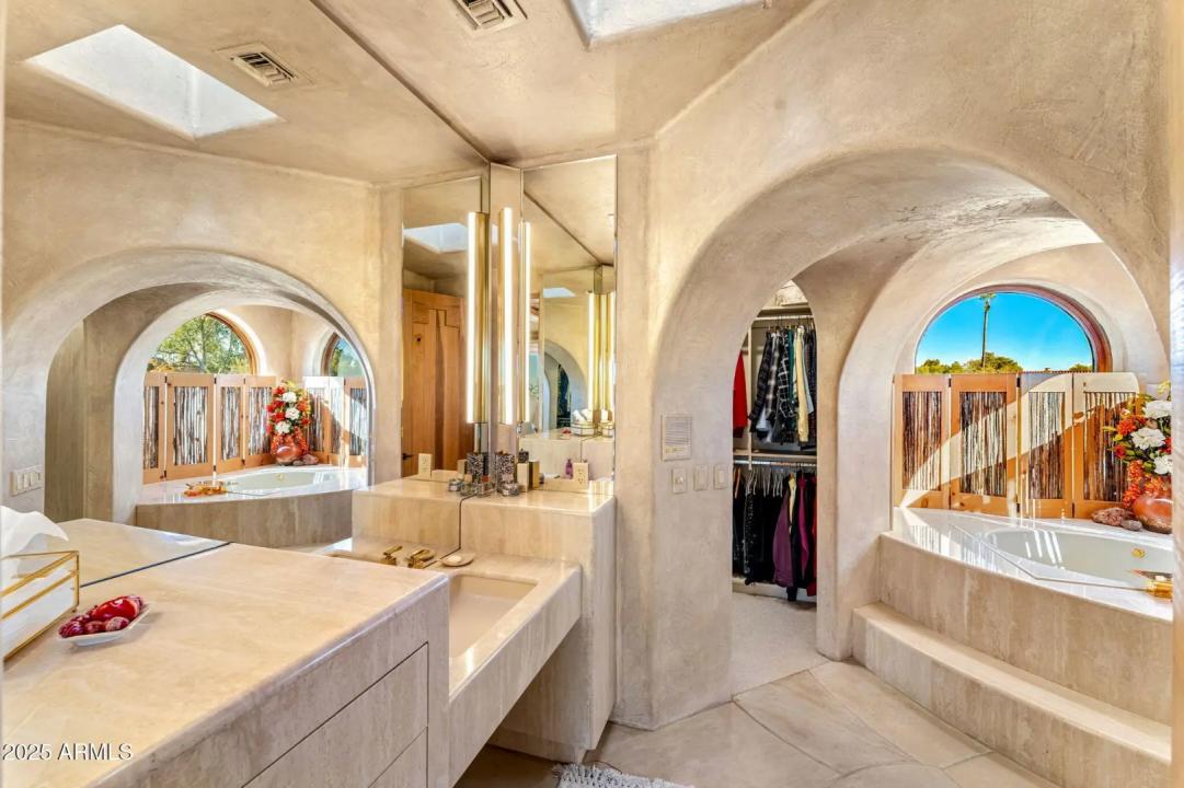 Real Estate Picture 28