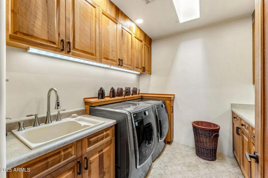 Real Estate Picture 39