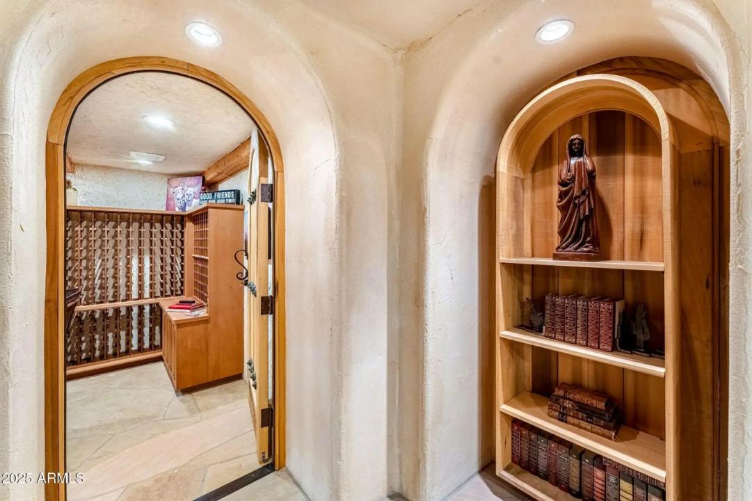 Real Estate Picture 43