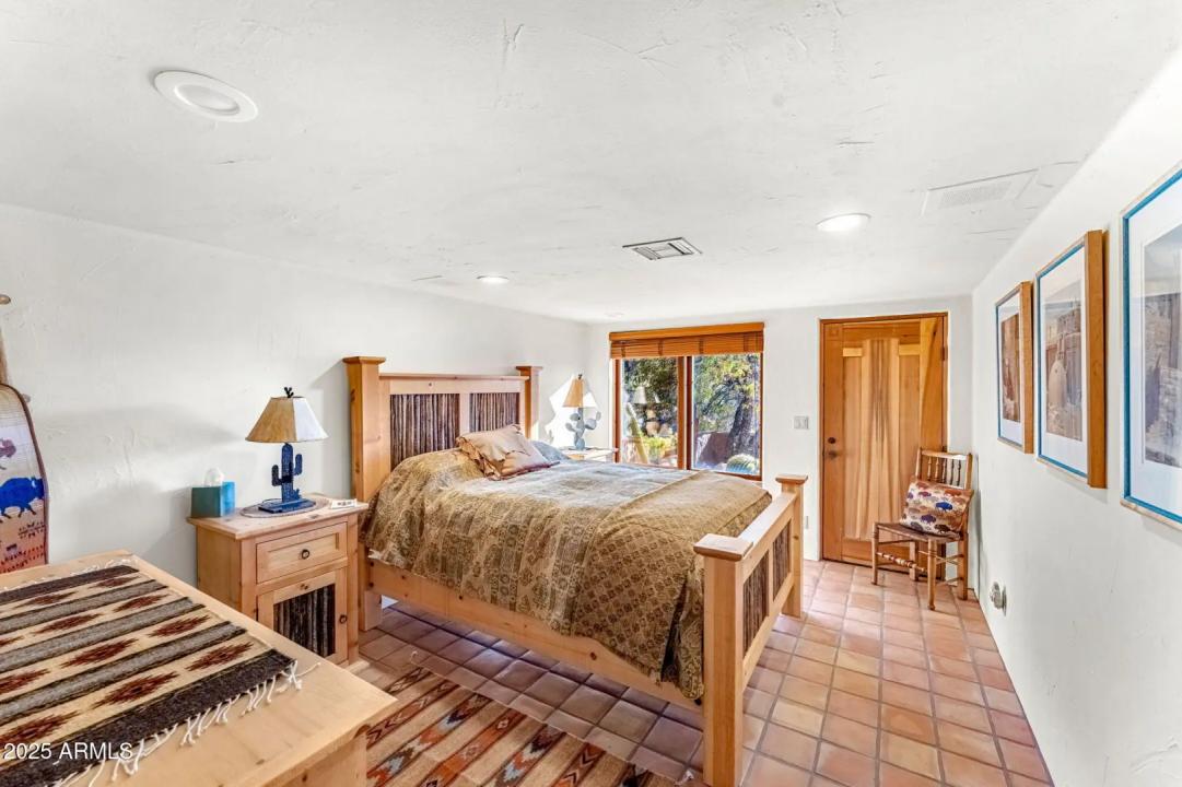 Real Estate Picture 52