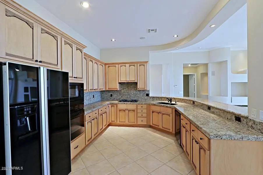 Real Estate Picture 15