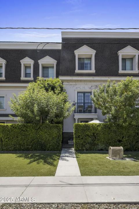 Real Estate Picture 1