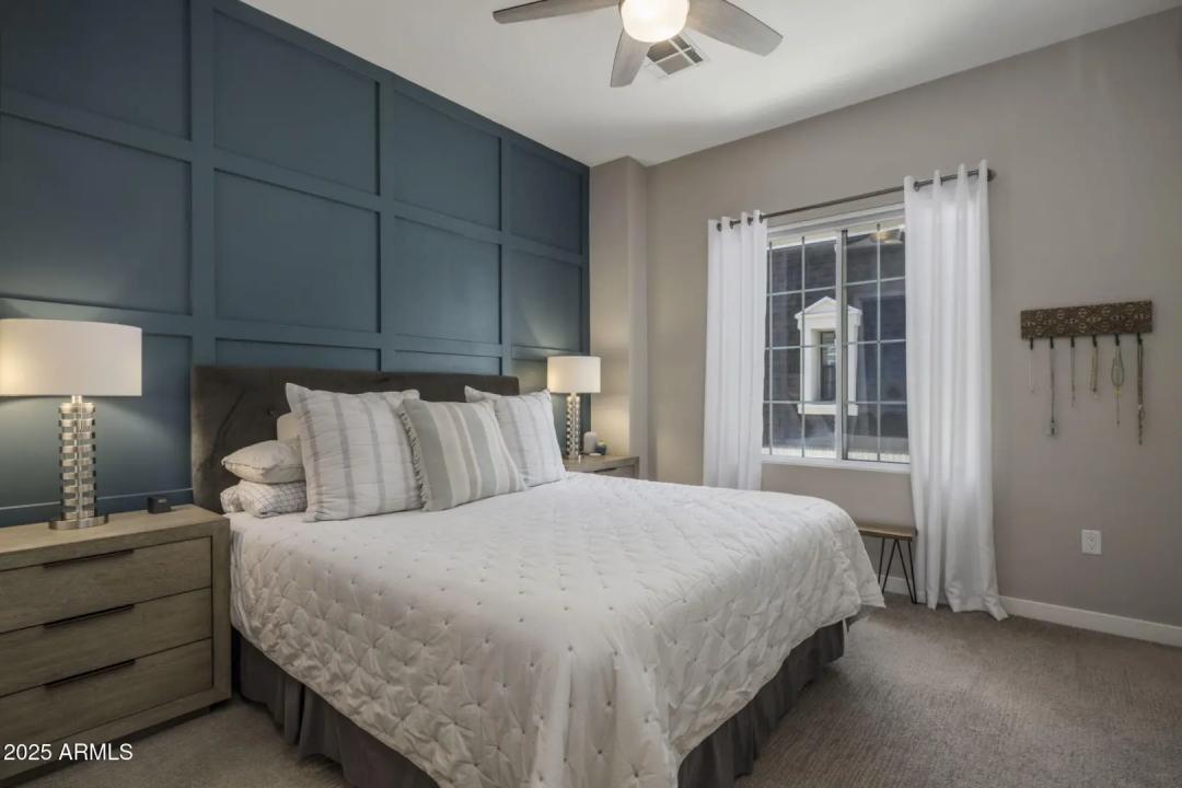 Real Estate Picture 14