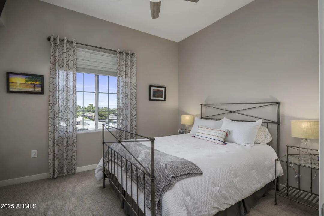 Real Estate Picture 17