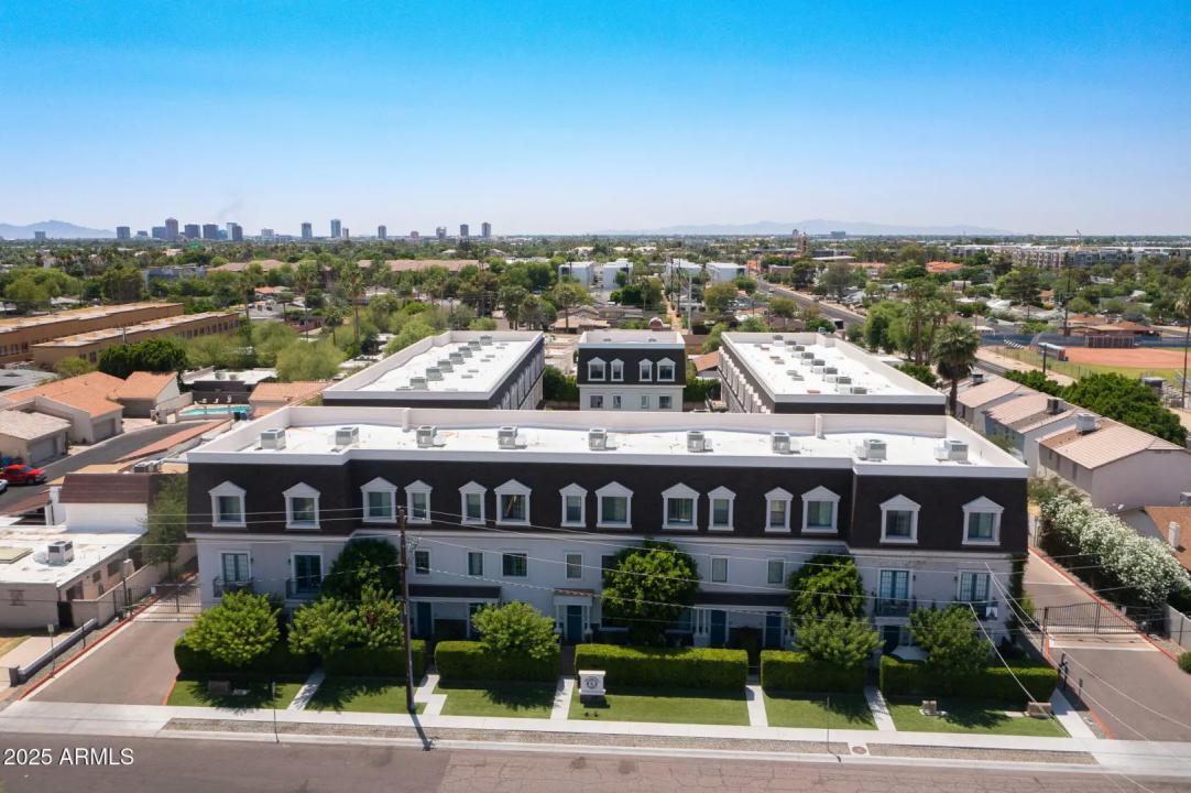 Real Estate Picture 29