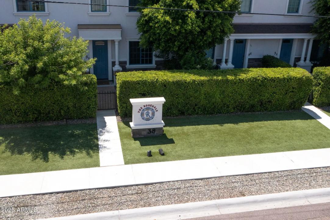 Real Estate Picture 34