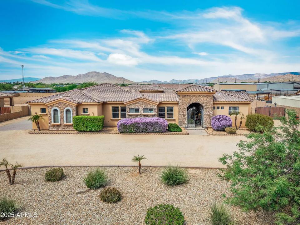 Real Estate Picture 1