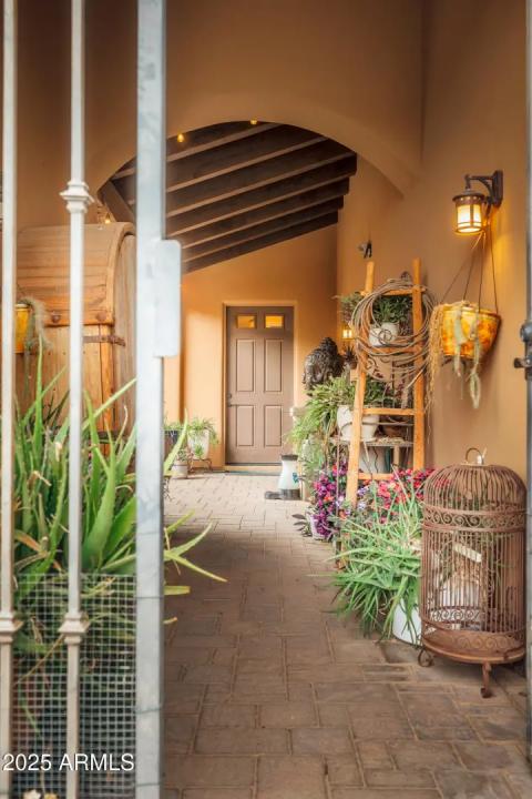 Real Estate Picture 5
