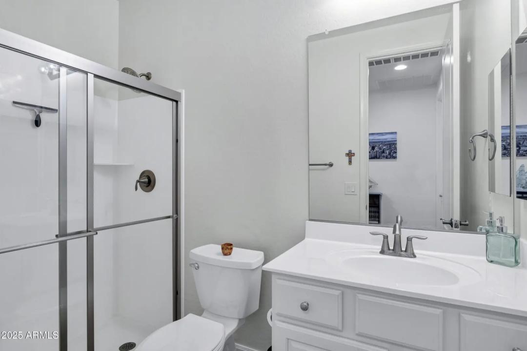 Real Estate Picture 18