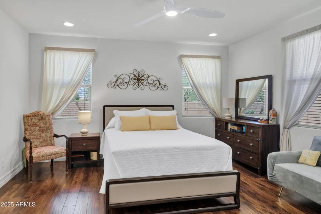 Real Estate Picture 21