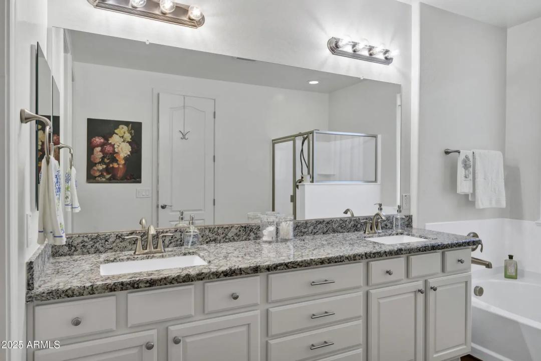 Real Estate Picture 23