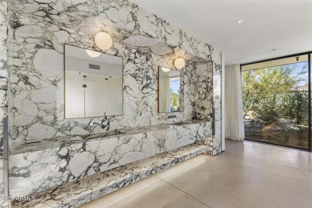 Real Estate Picture 29
