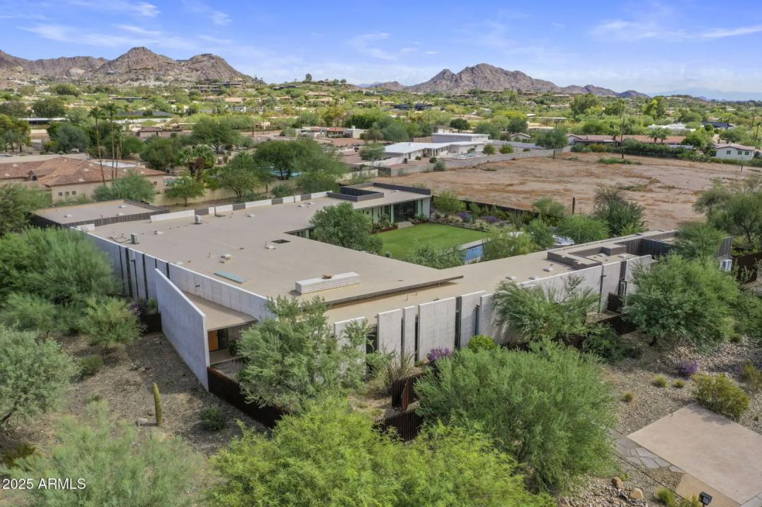 Real Estate Picture 36