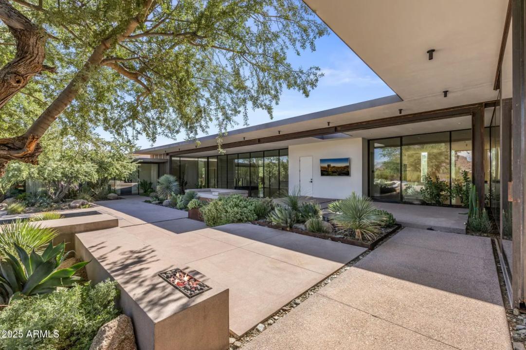 Real Estate Picture 43