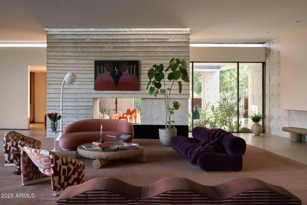 Real Estate Picture 4
