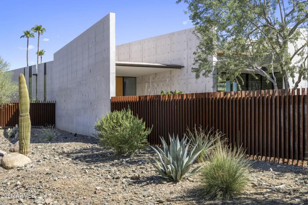 Real Estate Picture 44