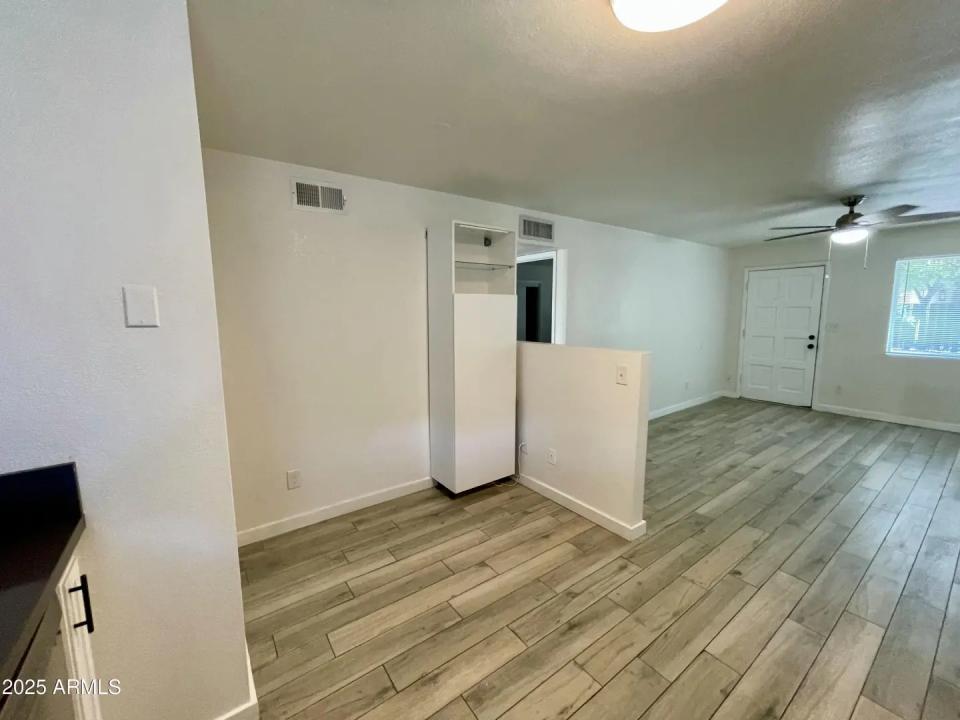 Real Estate Picture 6