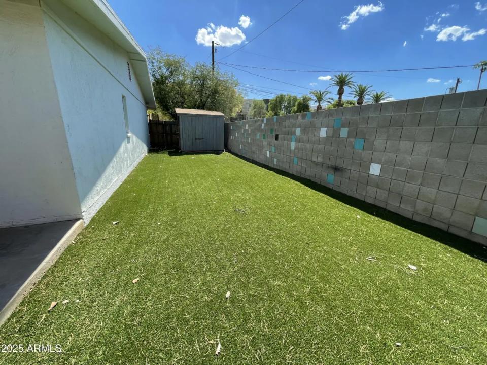 Real Estate Picture 18
