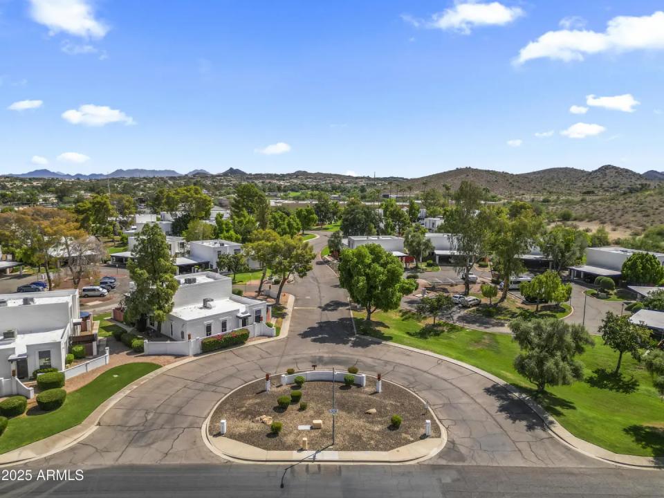 Real Estate Picture 13