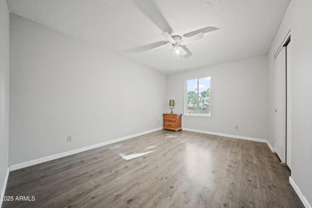 Real Estate Picture 10