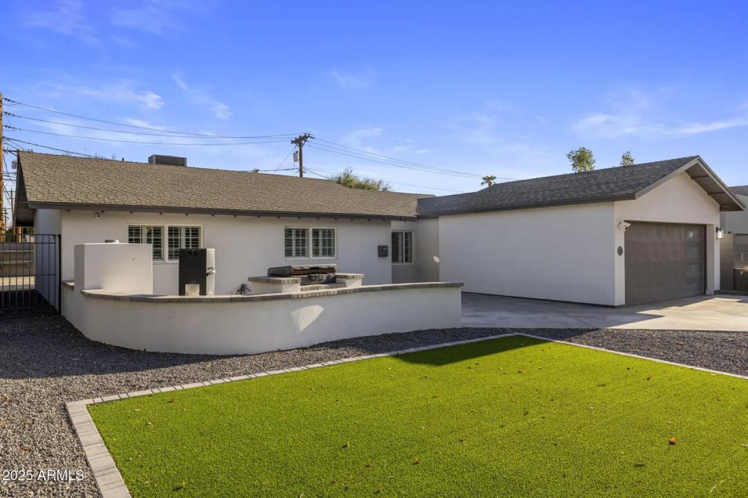 Real Estate Picture 2