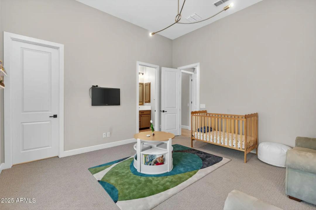Real Estate Picture 53