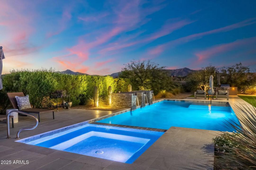 Real Estate Picture 2