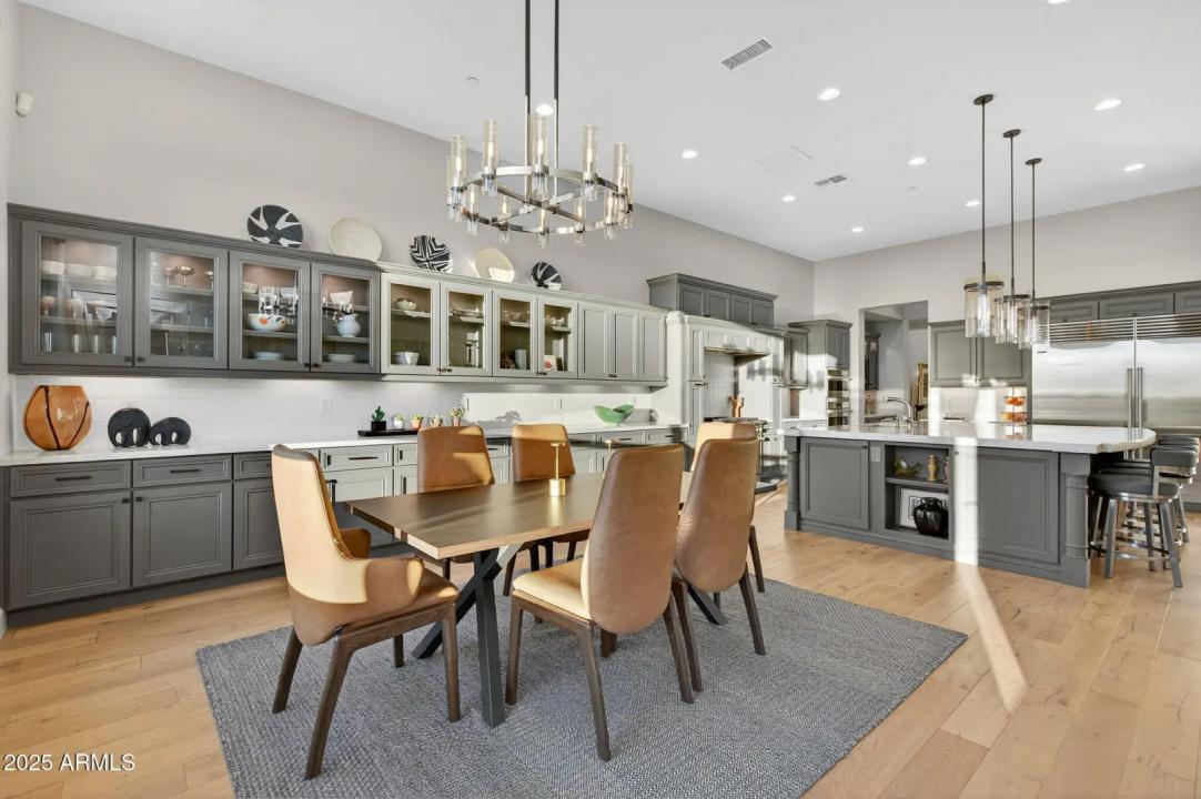 Real Estate Picture 30