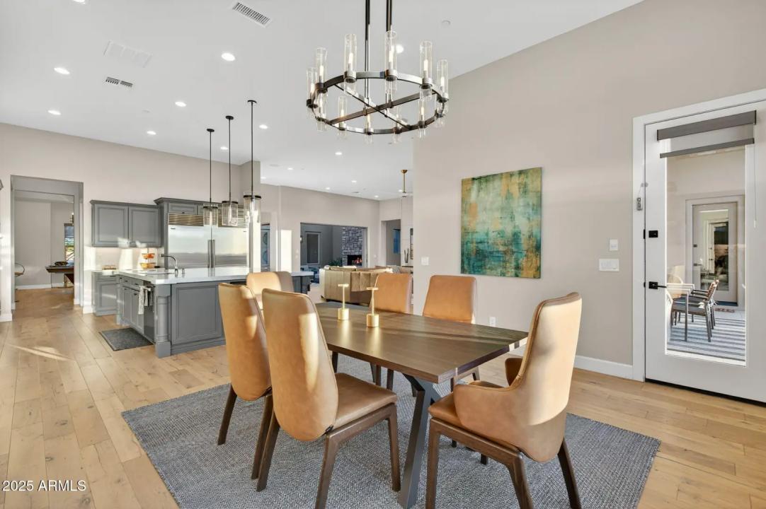 Real Estate Picture 25