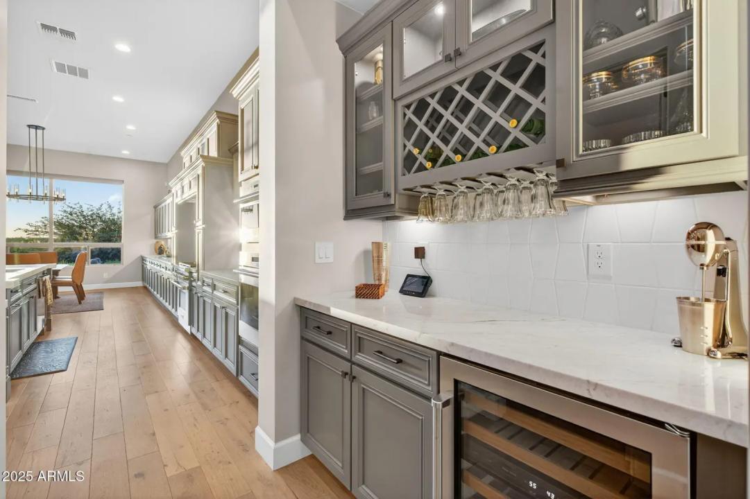 Real Estate Picture 34