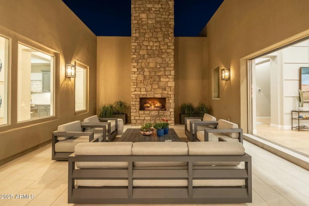 Real Estate Picture 17