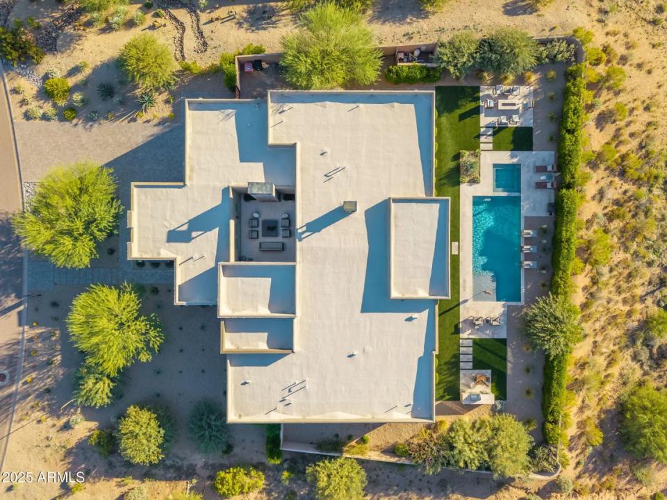 Real Estate Picture 64