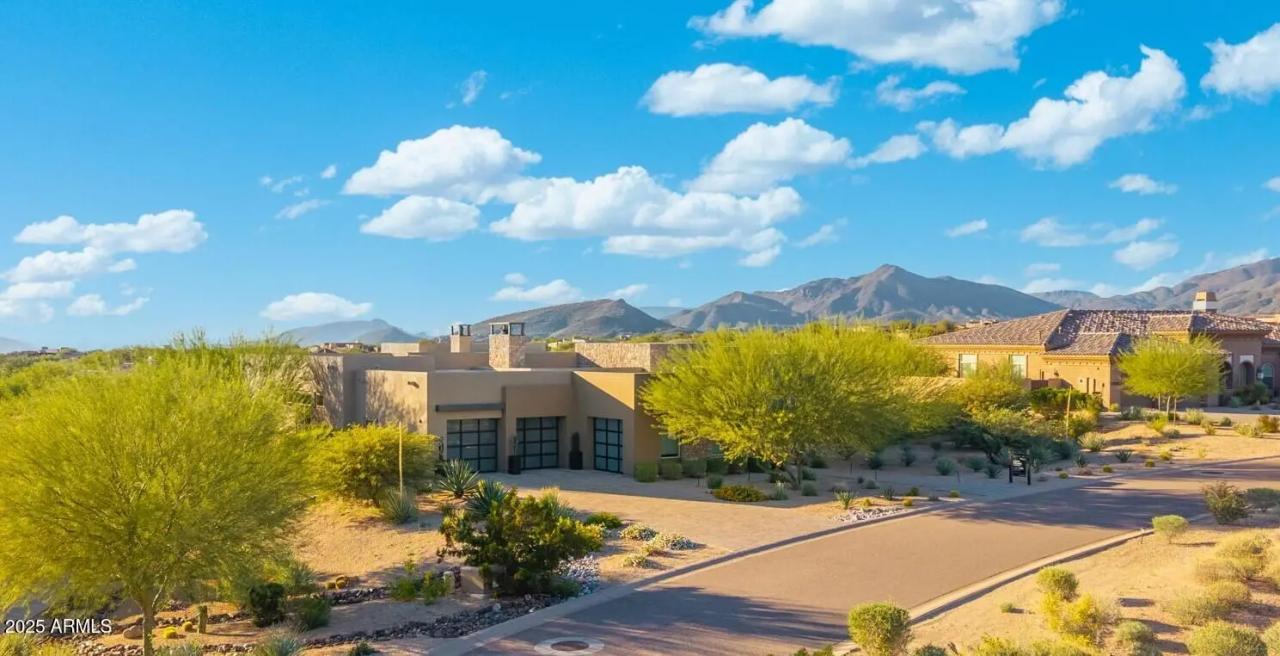 Real Estate Picture 6