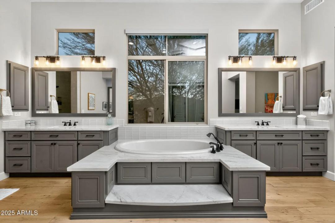 Real Estate Picture 48