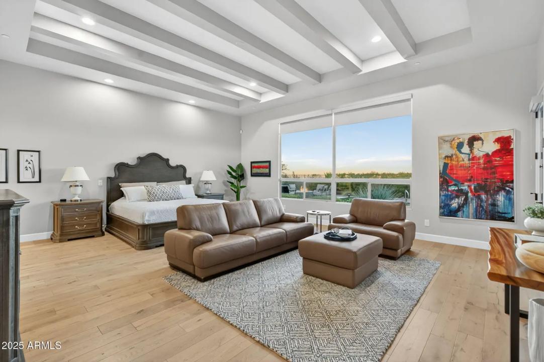 Real Estate Picture 43