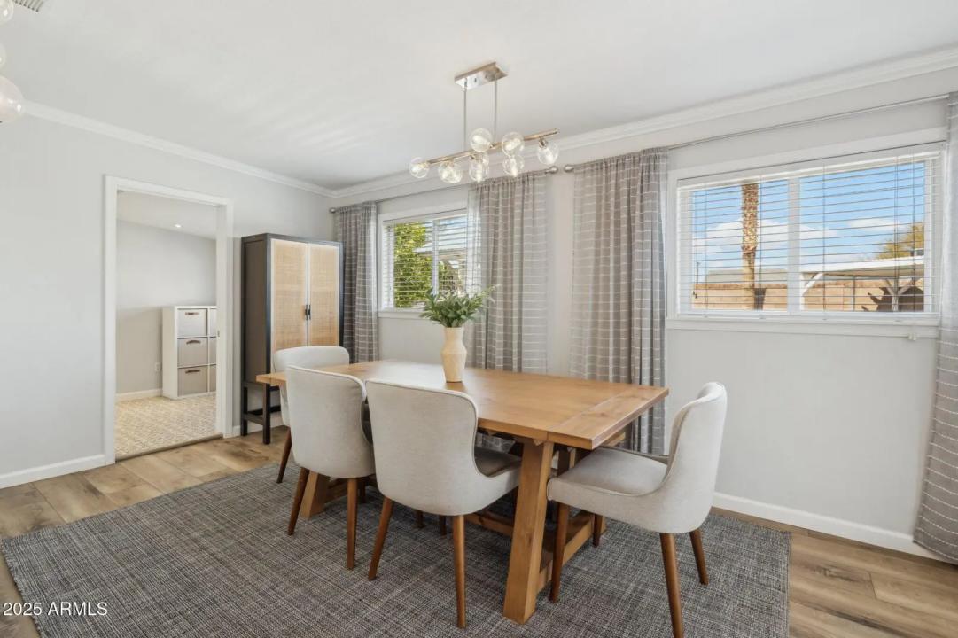 Real Estate Picture 15