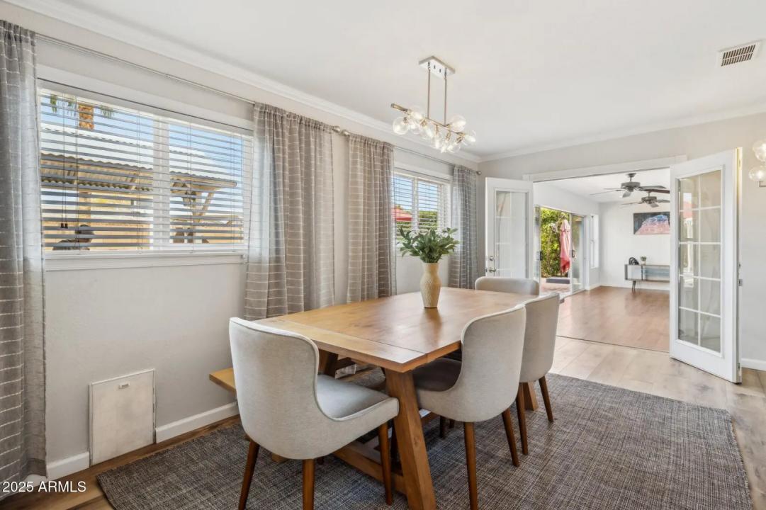 Real Estate Picture 16
