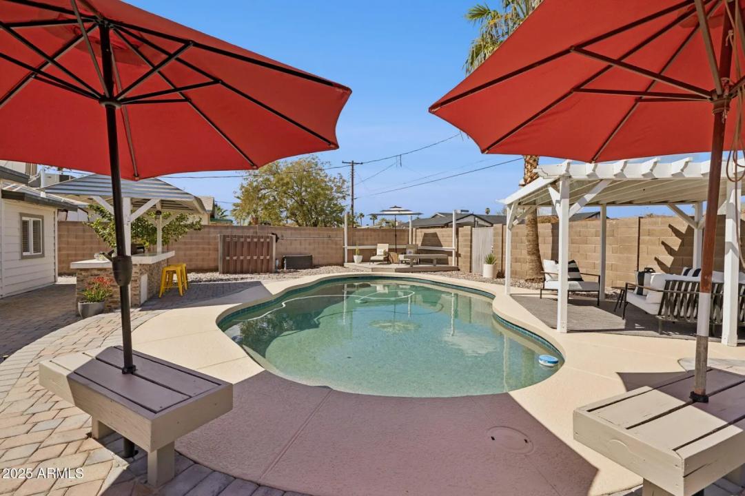 Real Estate Picture 35