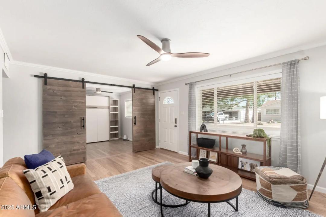 Real Estate Picture 6