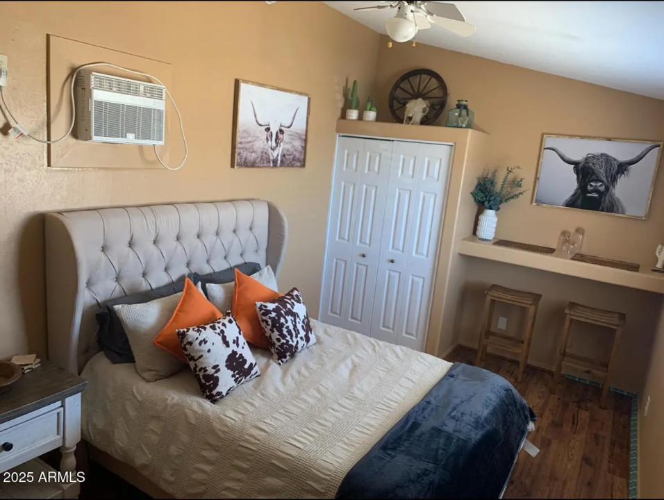 Real Estate Picture 5