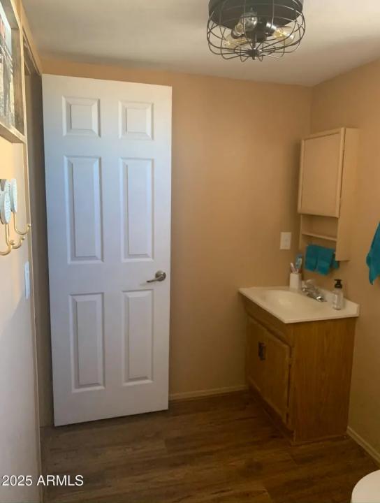 Real Estate Picture 8