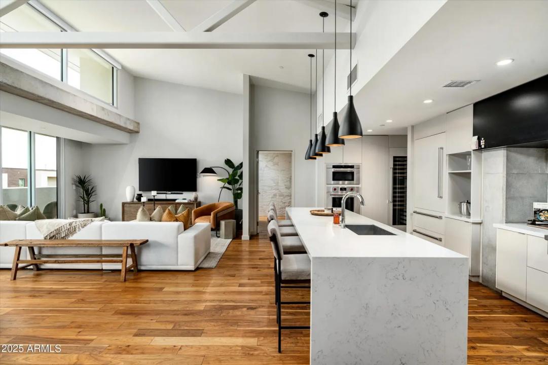 Real Estate Picture 1