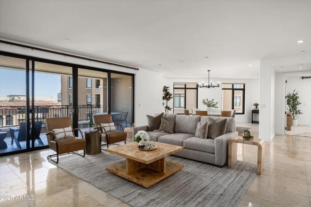 Real Estate Picture 10