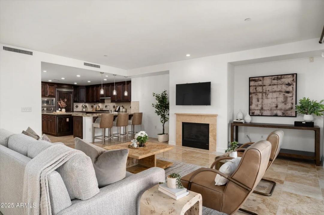 Real Estate Picture 13