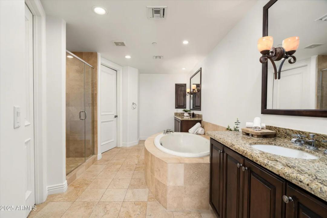 Real Estate Picture 17