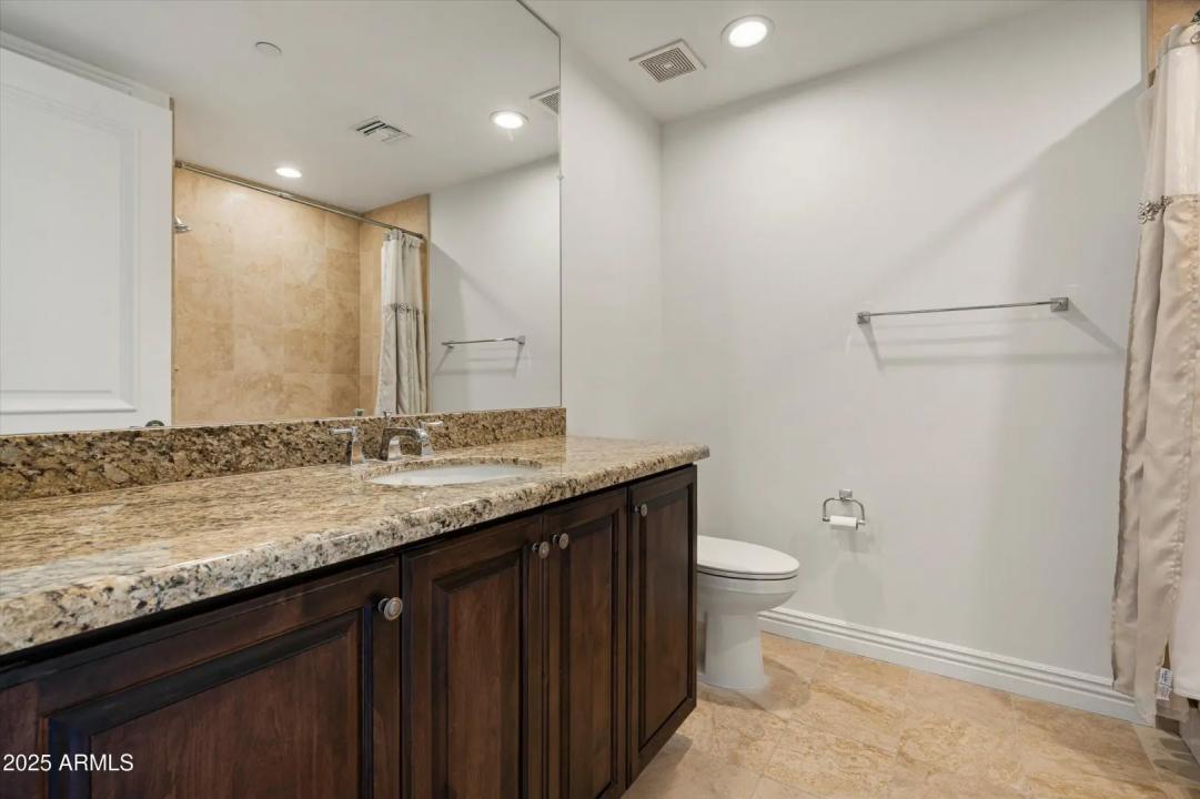 Real Estate Picture 20