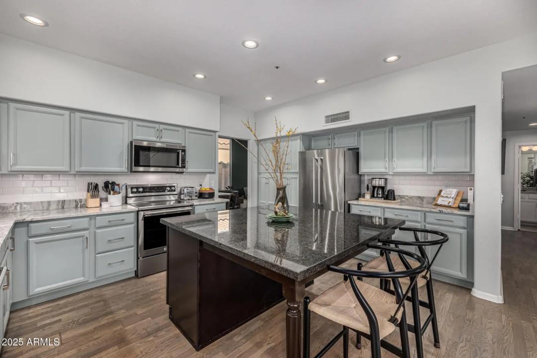 Real Estate Picture 1