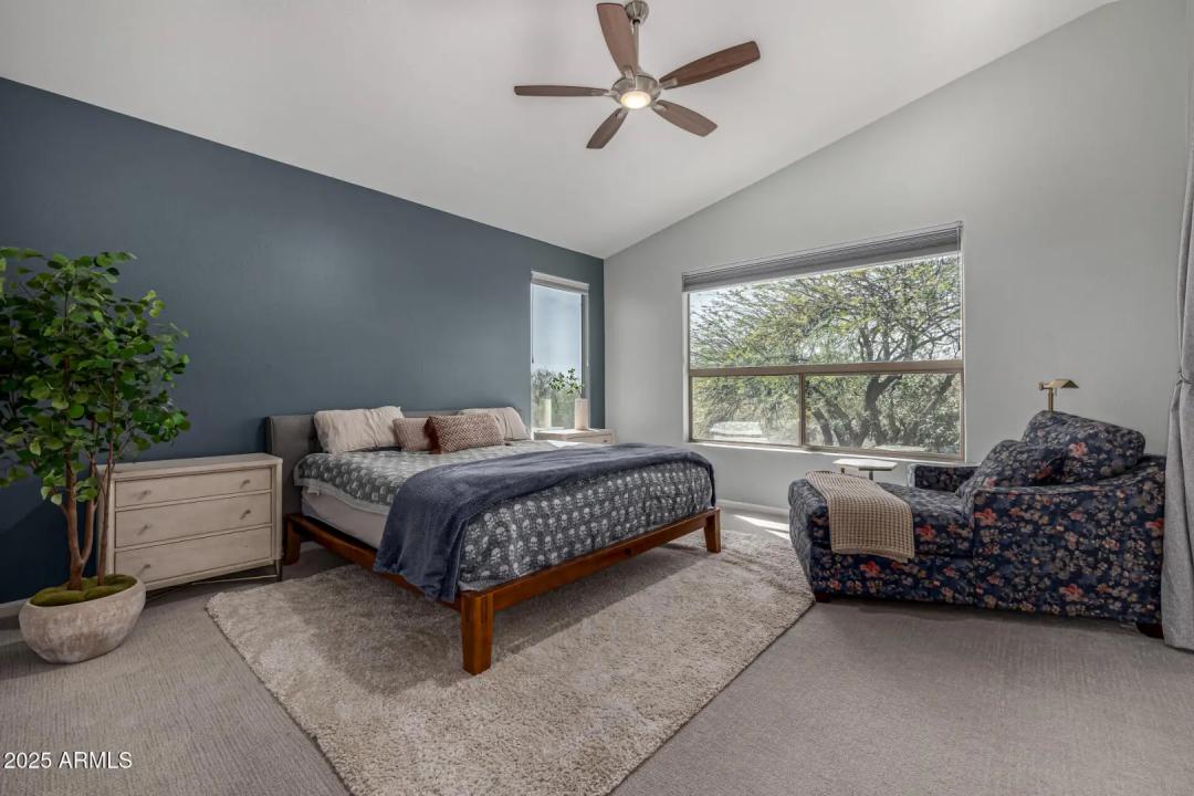 Real Estate Picture 6